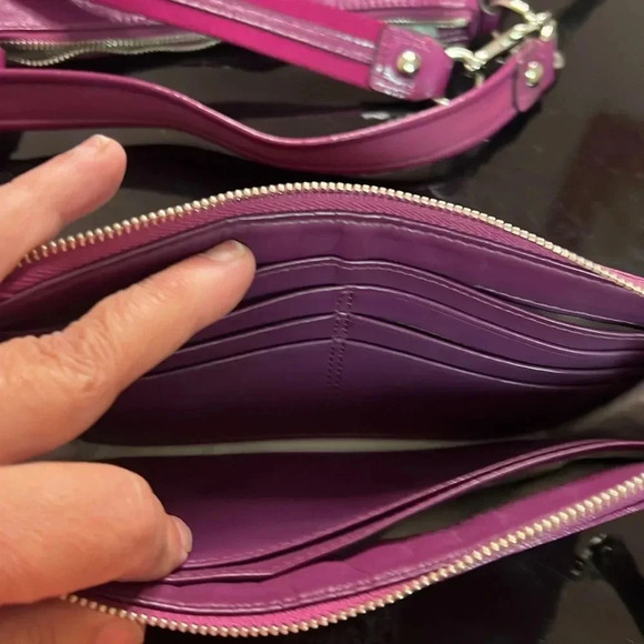 Coach Poppy magenta patent leather purse and wallet combo - Picture 13 of 16